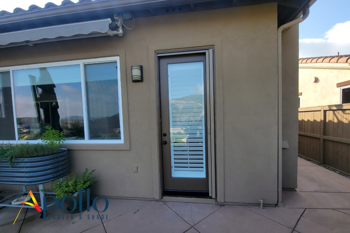 Retractable Screen Lake San Marcos 2 (1)-1782.jpg